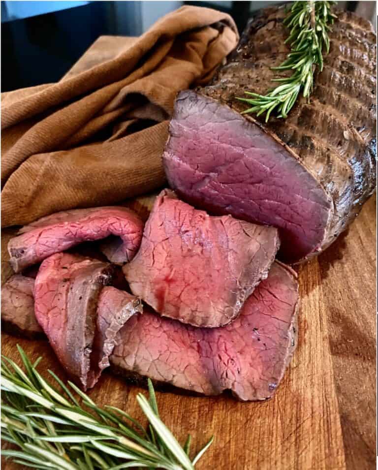 Opskrift på langtidsstegt roastbeef der gir saftigt kød
