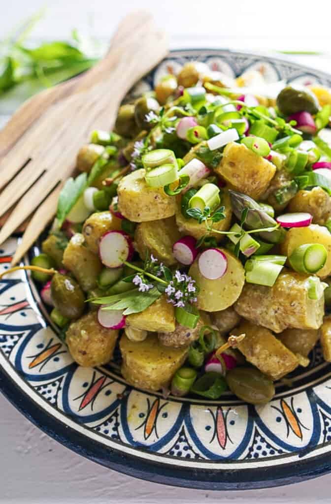 Hjemmelavet kartoffelsalat med honning-sennepsdressing