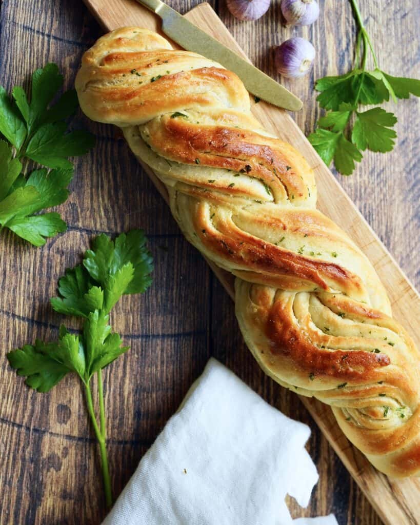 Hjemmelavede hvidløgsflutes.
