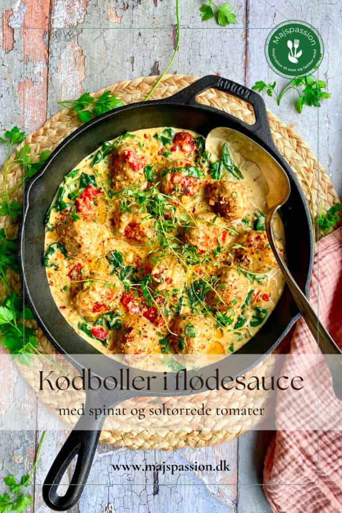 Kødboller i flødesauce med spinat og soltørrede tomater