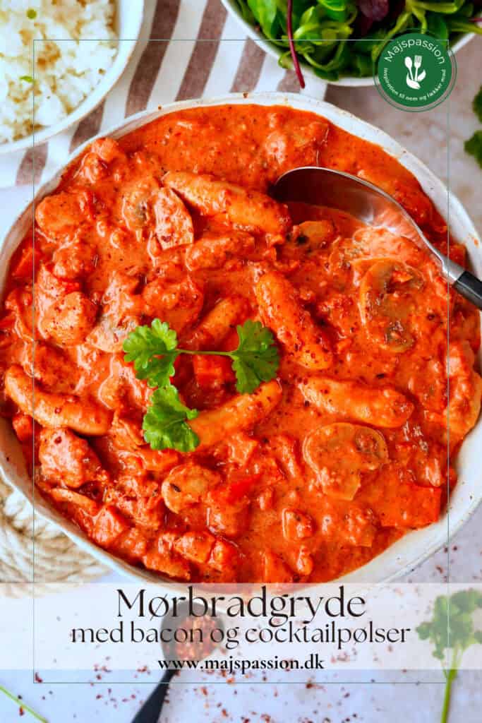 Mørbradgryde - opskrift på klassisk gryderet med svinemørbrad, bacon og cocktailpølser i flødesauce.