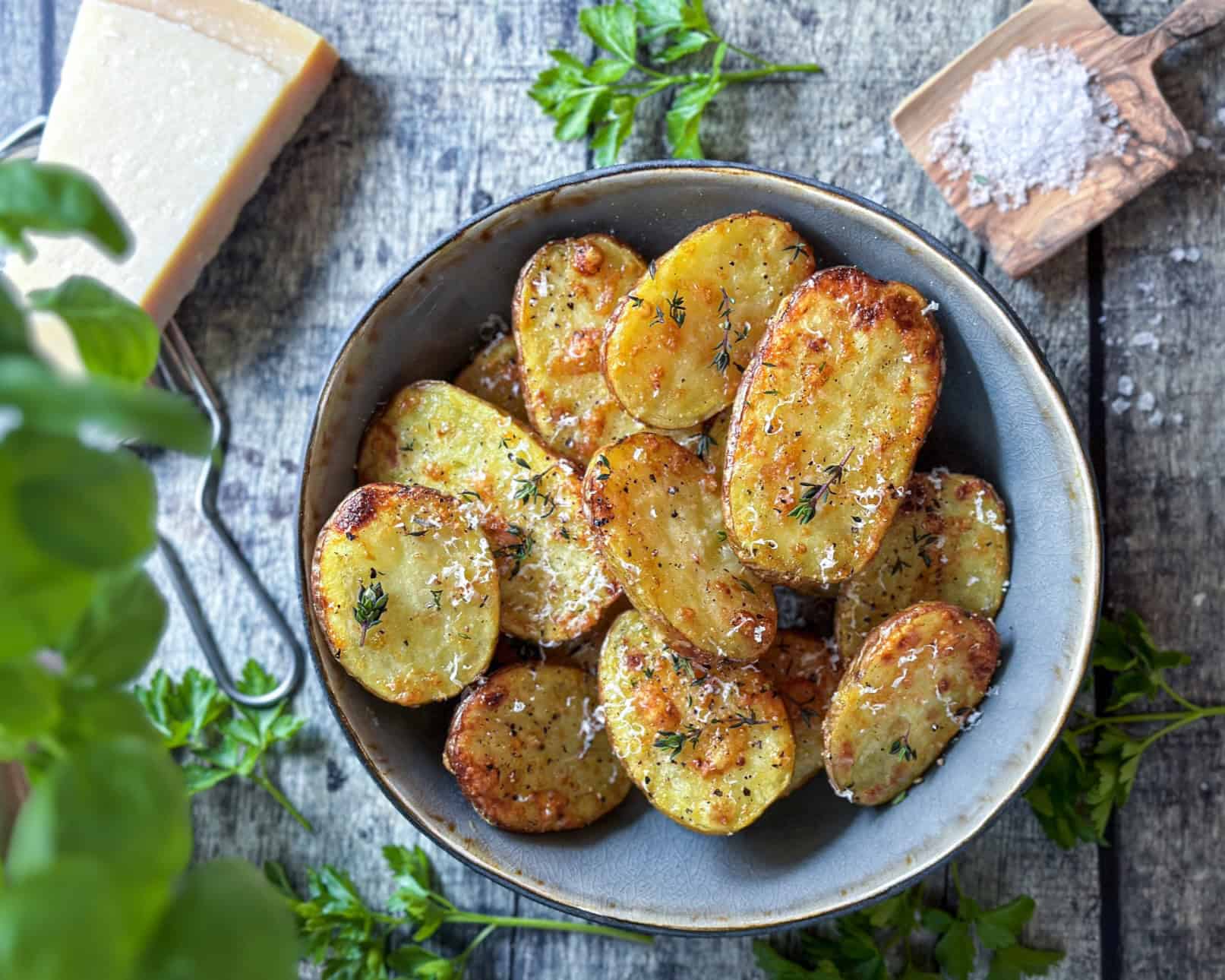 Parmesan kartofler - ovnbagte kartofler med parmesan ost