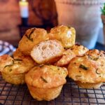 Foccacia-muffins - små saftige foccacia brød bagt i muffinsforme.