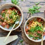 Fettuccine med krydret italiensk pølse (salsiccia)