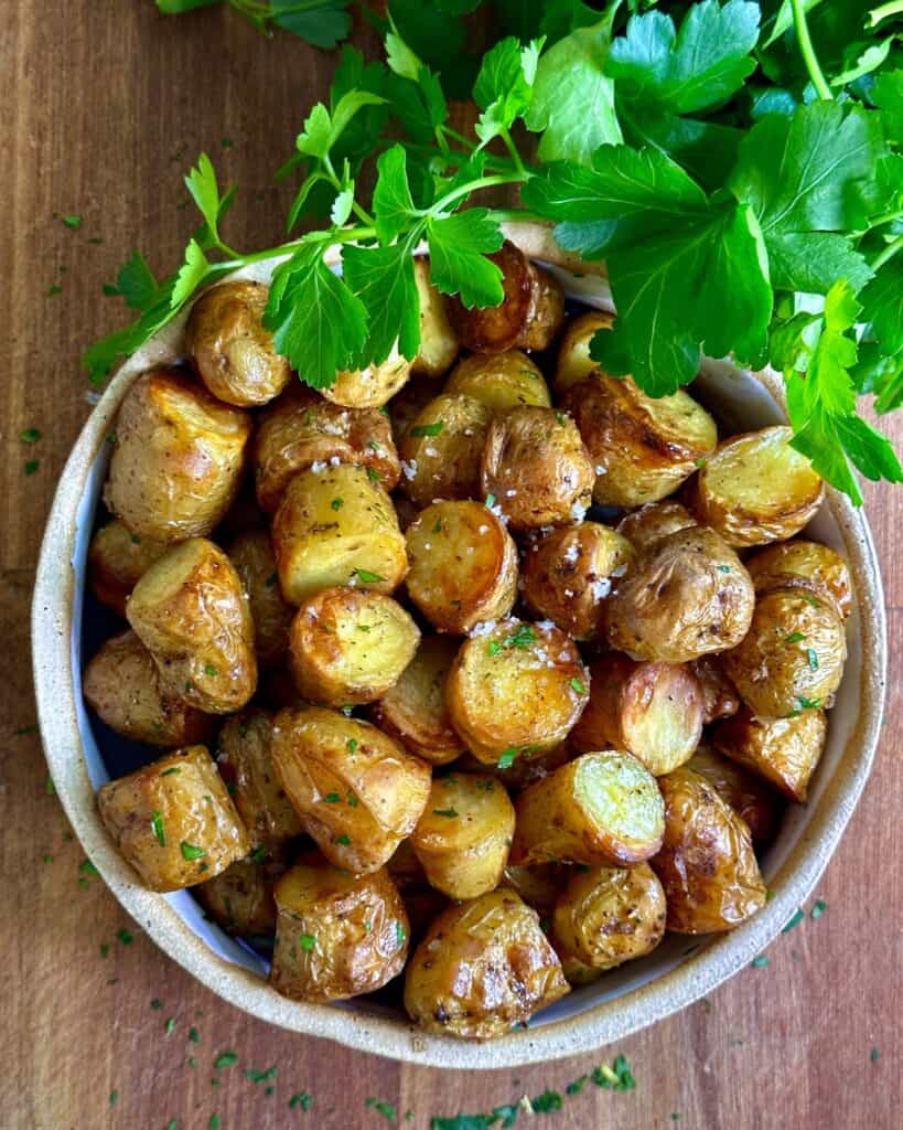 Råstegte kartofler tilberedt i ovn eller airfryer