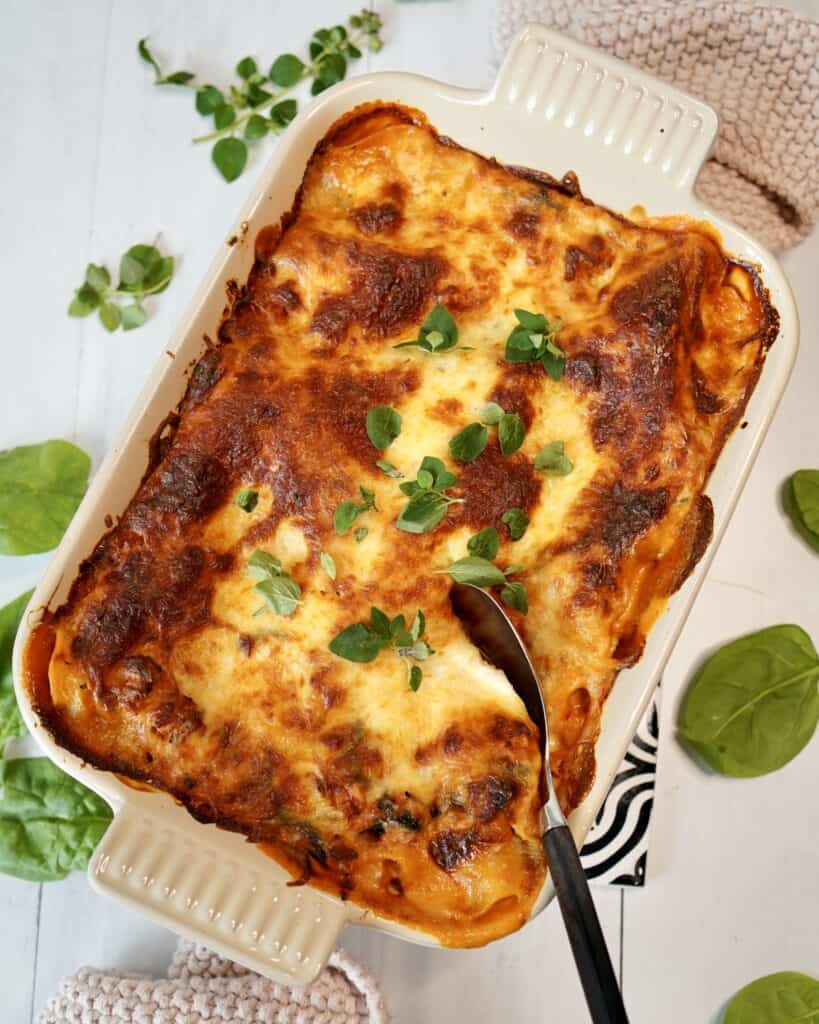 Kyllingelasagne - nem opskrift på lasagne med kylling og spinat