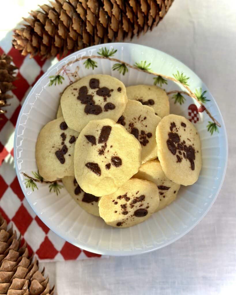 Specier med chokolade - hjemmelavede chokoladespecier i juleskål