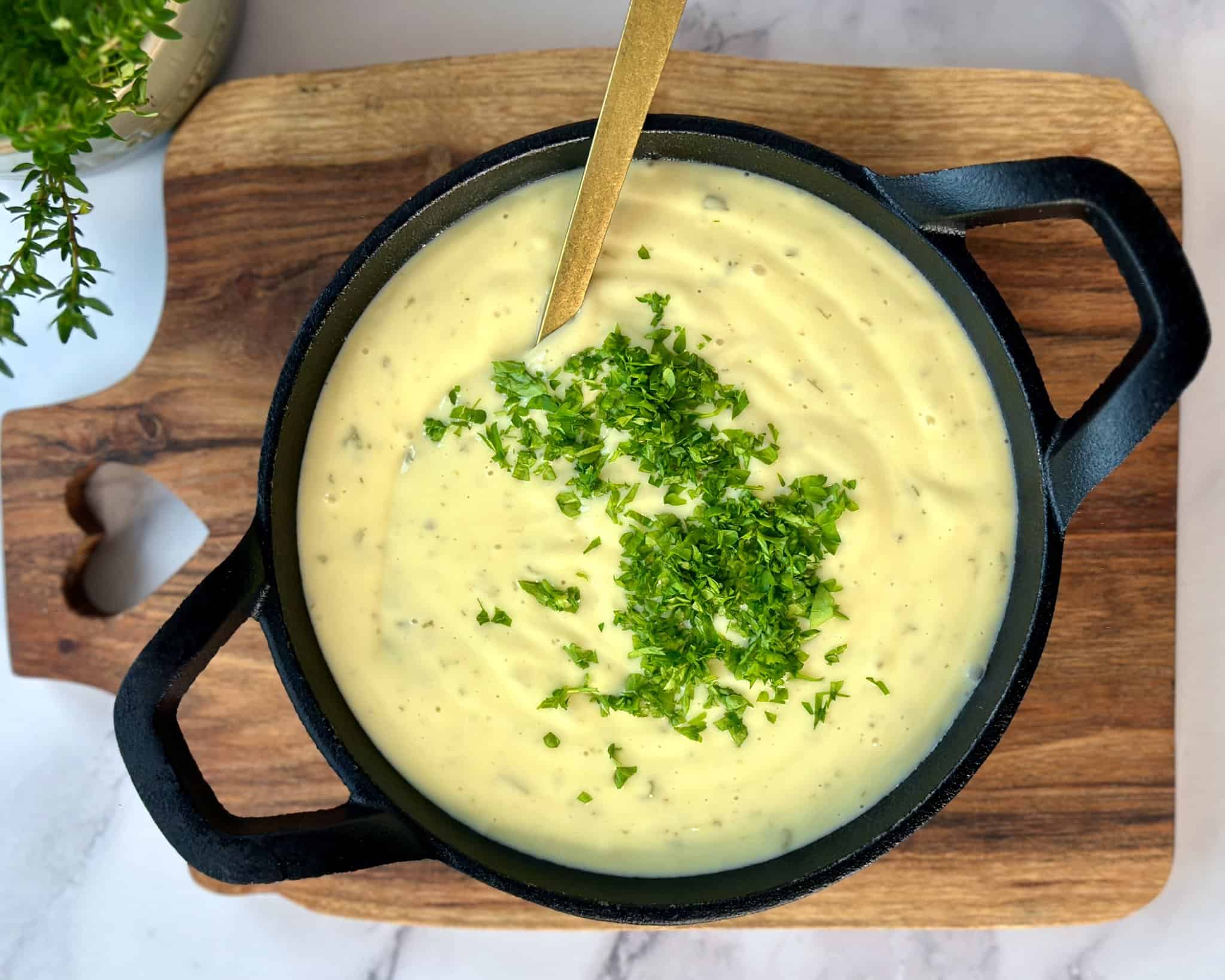 Bearnaise - hjemmelavet bearnaise sauce.