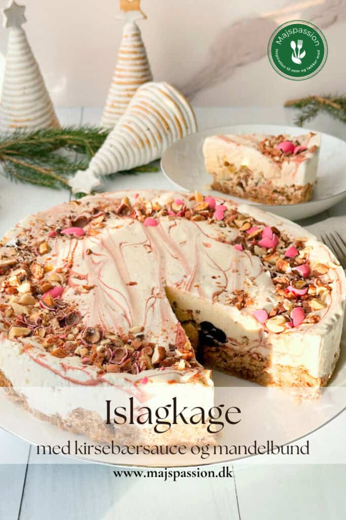 Islagkage - hjemmelavet islagkage med kirsebærsauce og mandelbund