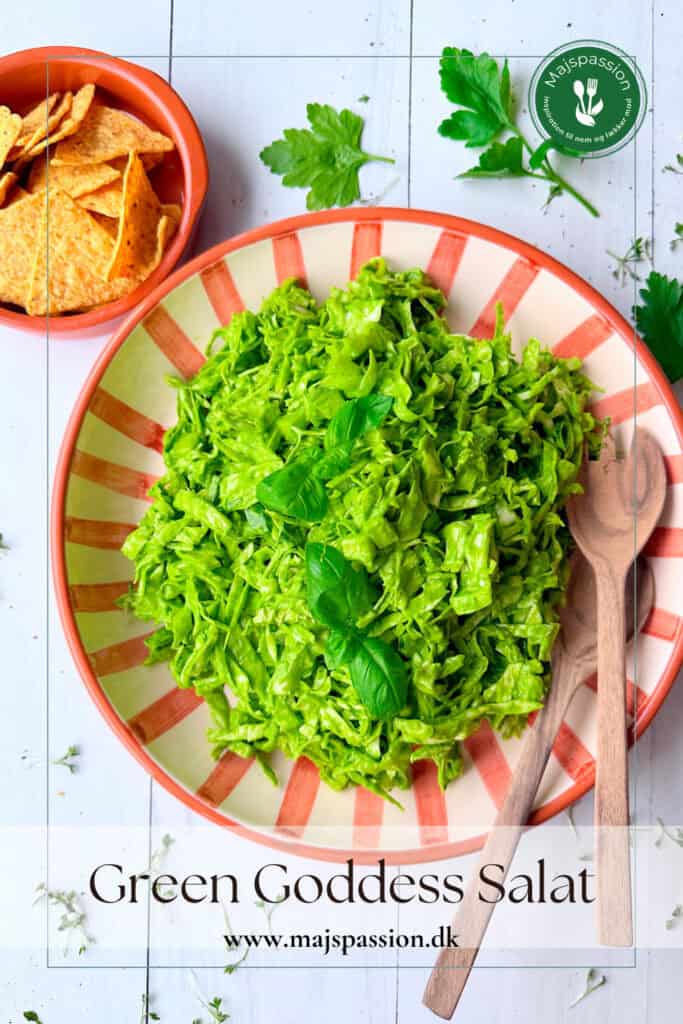 Green goddess salat - grøn salat med green goddess dressing.