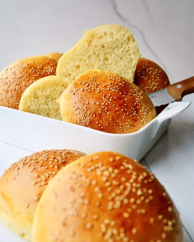 Burgerboller - Hjemmelavede bløde og luftige boller til burger.