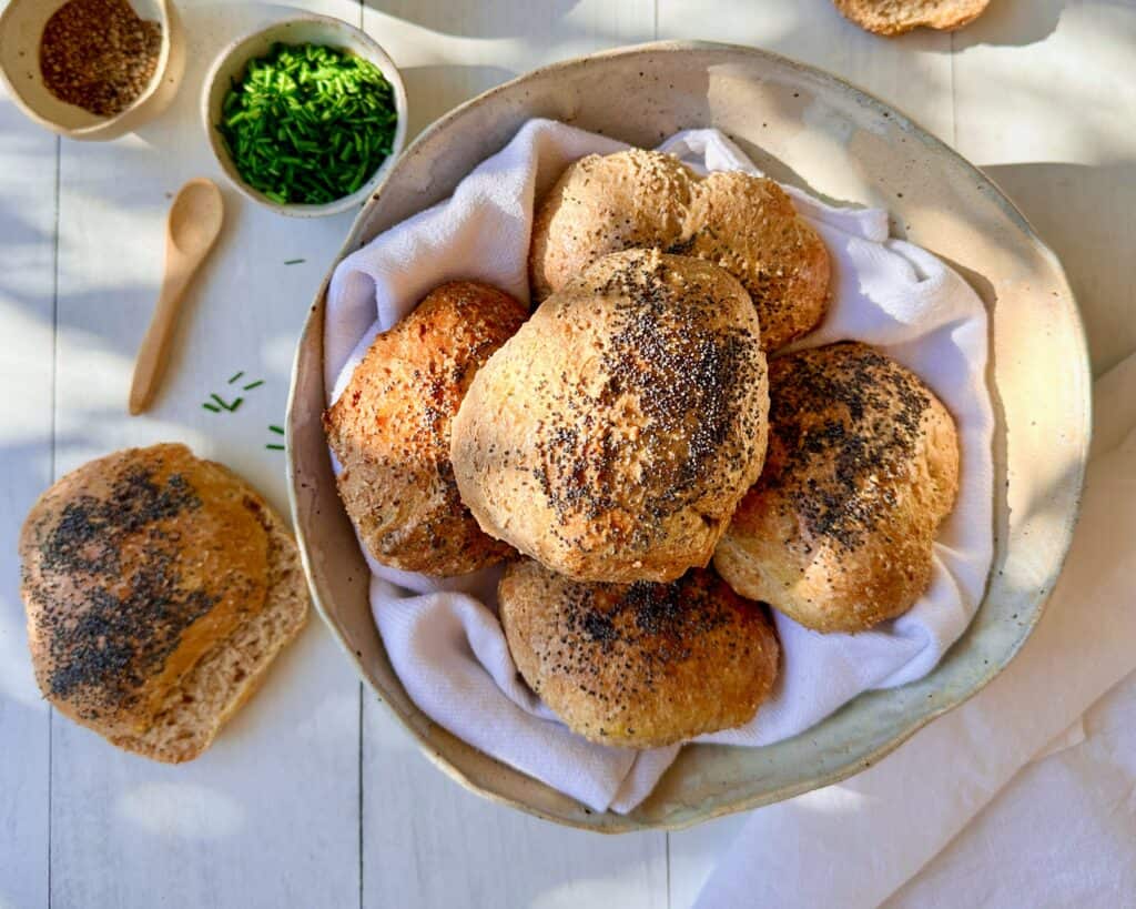 Morgenbrød - hjemmelavede æltefrie grovboller