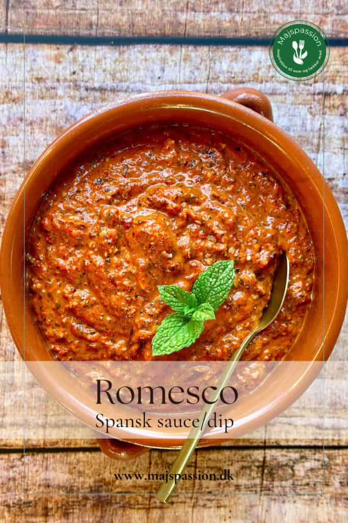 Romesco - hjemmelavet fyldig spansk sauce med røde peberfrugter og nødder.