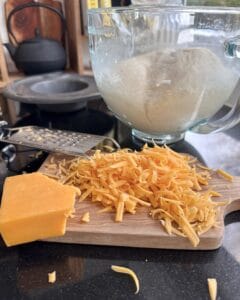 Rever cheddar ost til osteboller