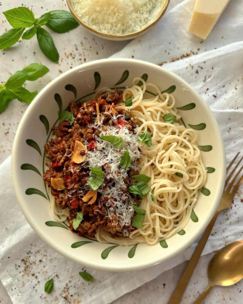 Spaghetti kødsovs med grøntsager