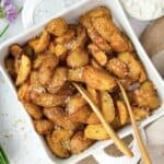 Krydrede kartoffelbåde tilberedt i ovn og airfryer.