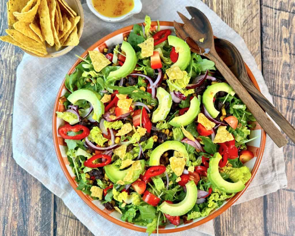 Mexicansk bønnesalat med frisk limedressing.