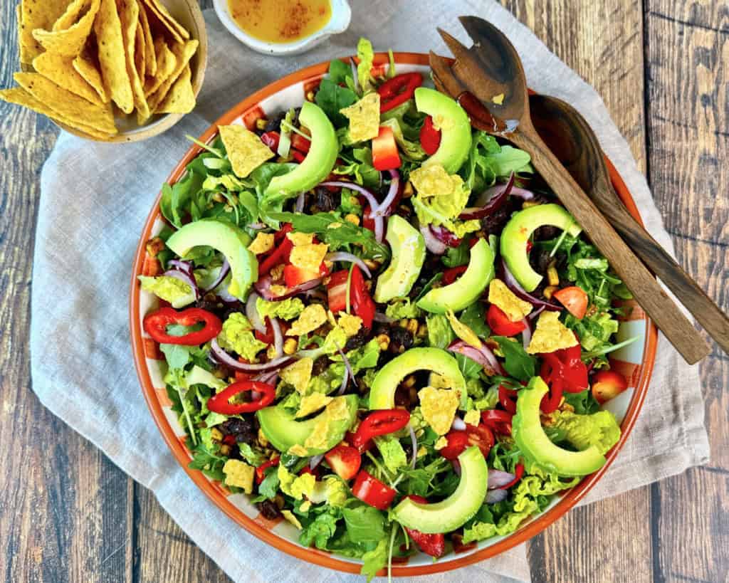 Mexicansk bønnesalat med frisk limedressing.