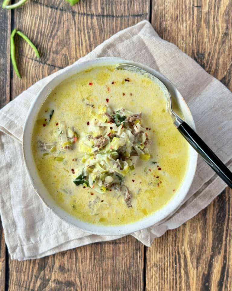 Ostesuppe med hakket oksekød og Pikant- flødeost