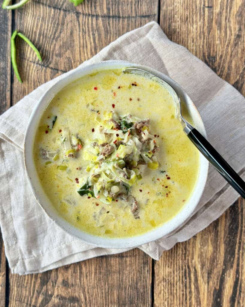 Ostesuppe med hakket oksekød og Pikant- flødeost